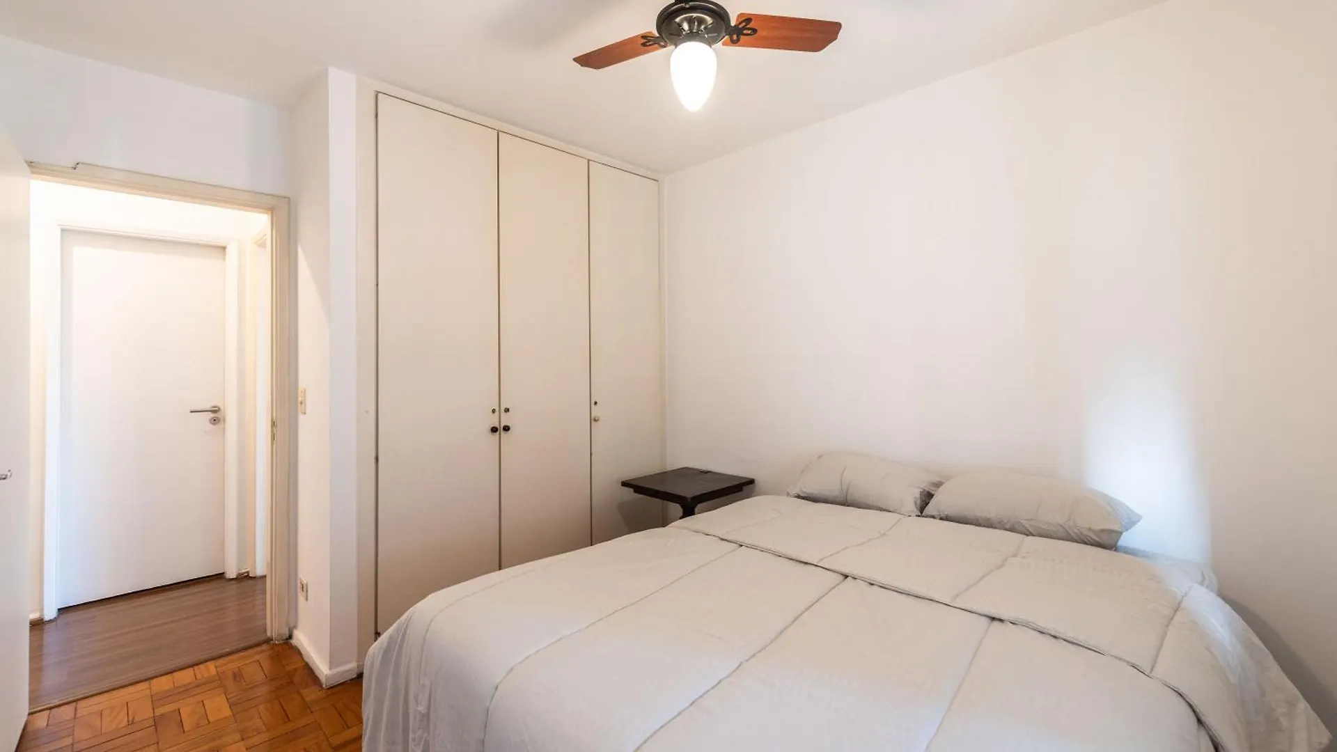 Apartamento Espacoso E Completo No Jardins - C2920 Sao Paulo