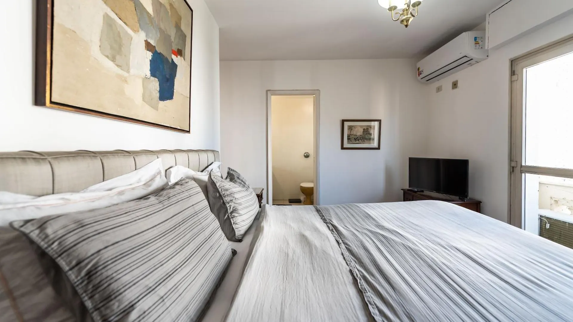 Apartamento Espacoso E Completo No Jardins - C2920 Sao Paulo Apartment